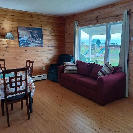 Blue Spruces Cottages Hampton Kültér fotó